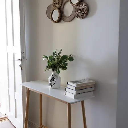 2ndhomes City Center 2br By The Finnish National Theatre With Balcony And Park View Apartment *