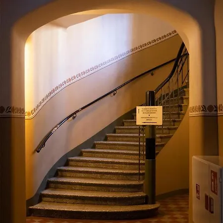 Apartment 2ndhomes City Center 2br By The Finnish National Theatre With Balcony And Park View Helsinki